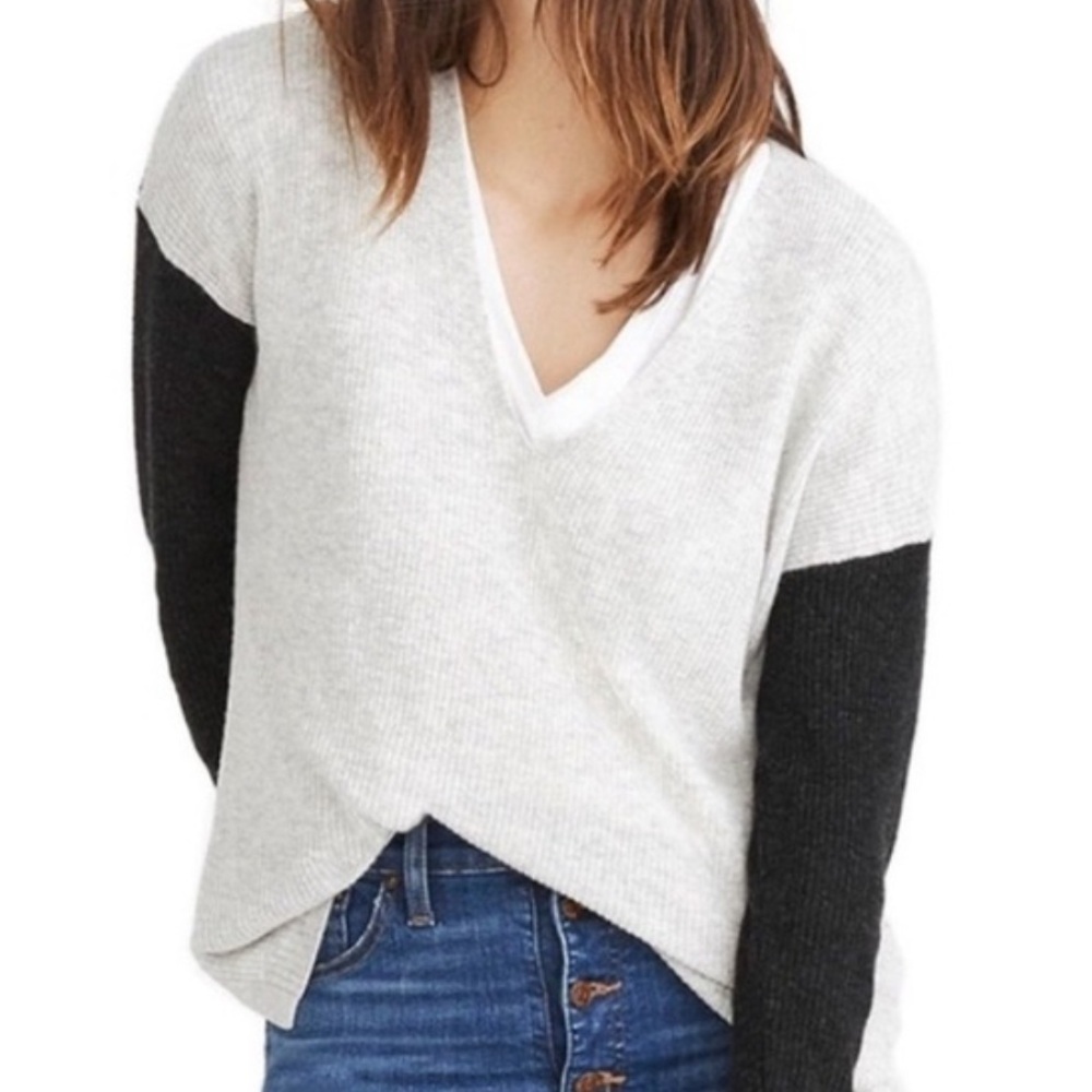 Madewell Warm Light V Neck Sweater - Picture 2 of 9